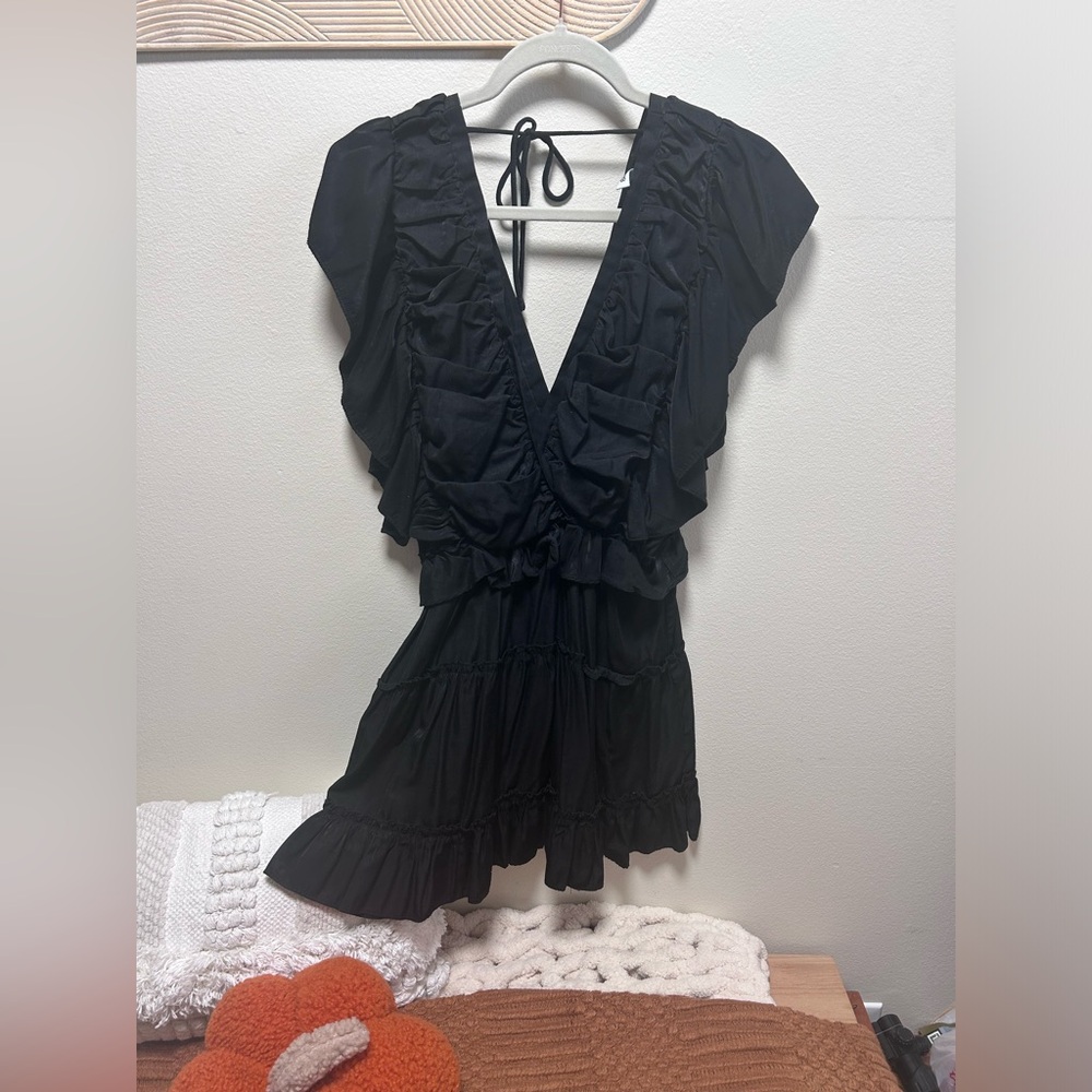 🛍️Black Ruffle Top🖤